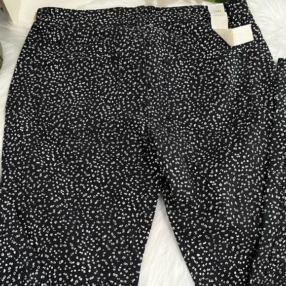 NEW Ann Taylor Modern Fit Straight Leg Slim Fit Mod Dot Black Jeans 2P NWT - Picture 15 of 16